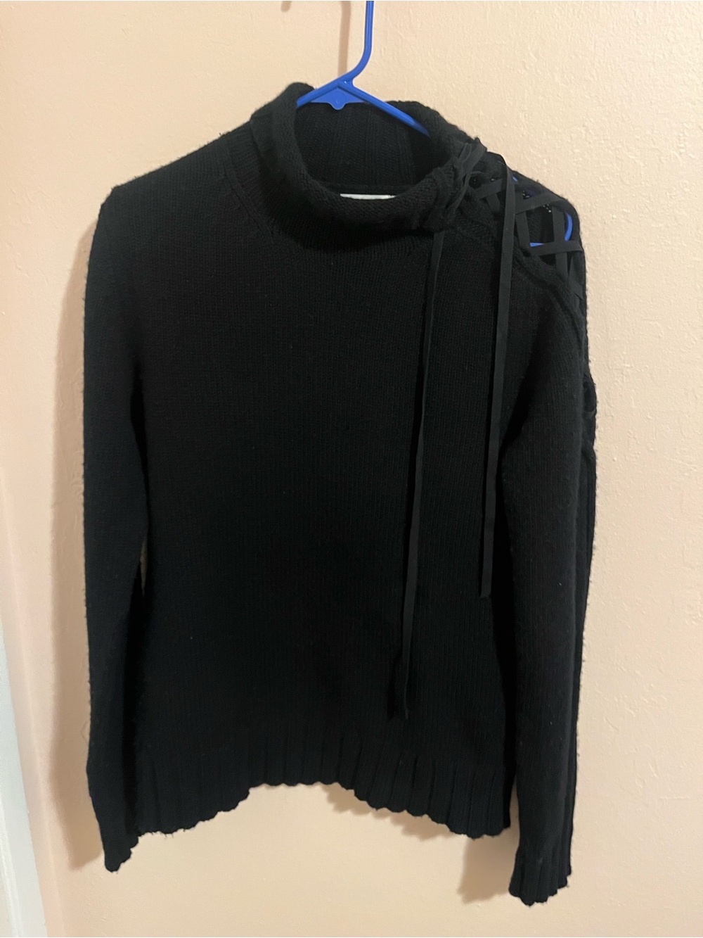 CHAIKEN Black Cold-Shoulder Tie-Accent Sweater - Women